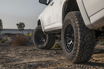 2020 Toyota 4Runner - KMC TECHNIC - Black Wheel Pros